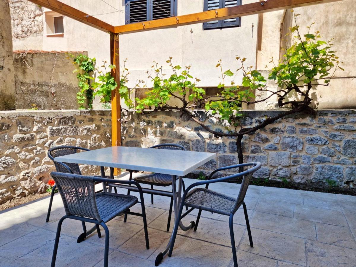 Apartment Hana Omiš Εξωτερικό φωτογραφία