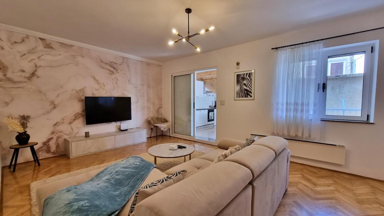 Apartment Hana Omiš Εξωτερικό φωτογραφία